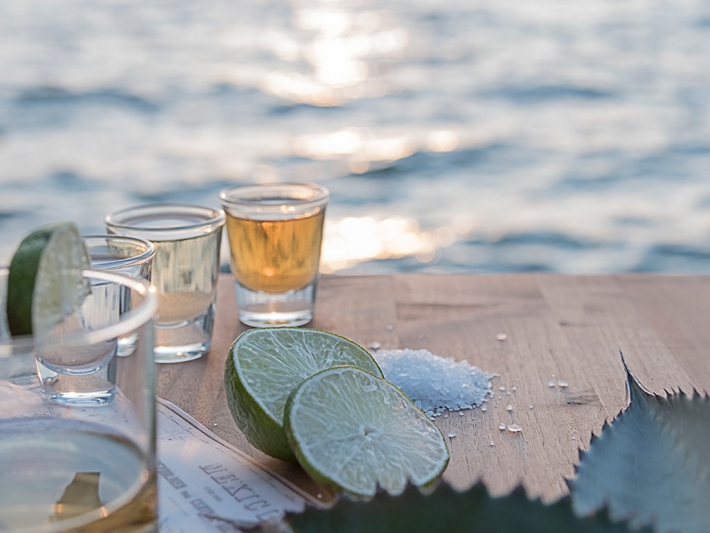 tequila-shots-sea